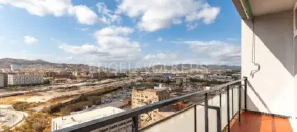 3 Schlafzimmer Penthouse in Sant Marti, Spain, Nr. 174910 7