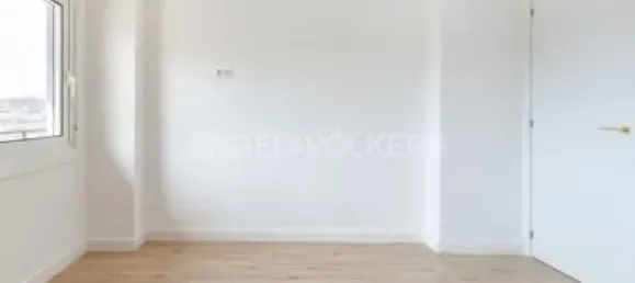 3 Schlafzimmer Penthouse in Sant Marti, Spain, Nr. 174910 17