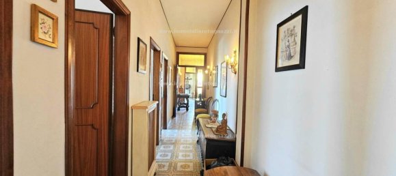 2 bedrooms Apartment in Certaldo, Italy No. 281017 3