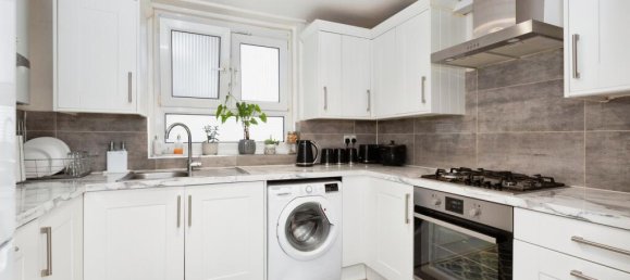 2 bedrooms Apartment in London, United Kingdom No. 10884 3