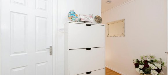 2 bedrooms Apartment in London, United Kingdom No. 10884 6