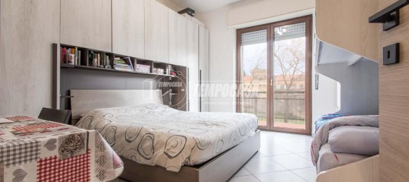 2 rooms Apartment in Cerro Maggiore, Italy No. 2444 13