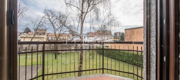 2 rooms Apartment in Cerro Maggiore, Italy No. 2444 18