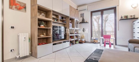 2 rooms Apartment in Cerro Maggiore, Italy No. 2444 5