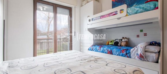 2 rooms Apartment in Cerro Maggiore, Italy No. 2444 12