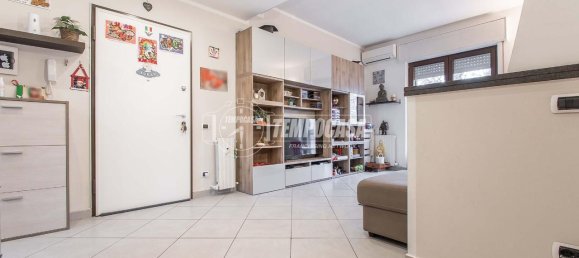 2 rooms Apartment in Cerro Maggiore, Italy No. 2444 7