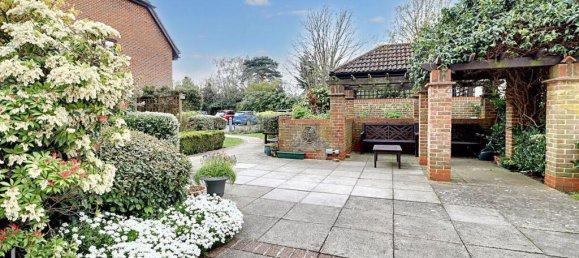 1 Schlafzimmer Haus in Biggin Hill, United Kingdom, Nr. 4810 10