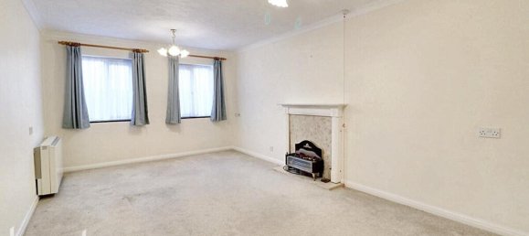 1 Schlafzimmer Haus in Biggin Hill, United Kingdom, Nr. 4810 6