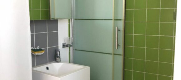 Studio in Chatou, France No. 122900 9