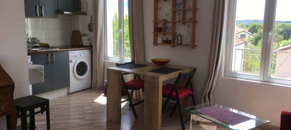 Studio in Chatou, France No. 122900 4