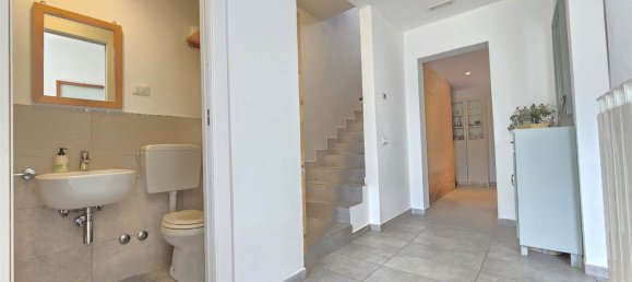 10-Zimmer Haus in Pietrasanta, Italy, Nr. 283223 18