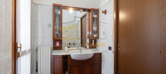 Apartamento de 3 dormitorios en Monza, Italy No. 364641 17