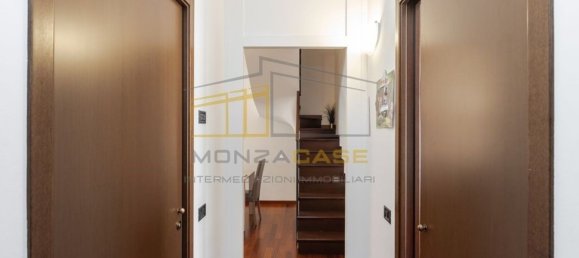 Apartamento de 3 dormitorios en Monza, Italy No. 364641 18