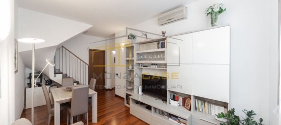 Apartamento de 3 dormitorios en Monza, Italy No. 364641 4