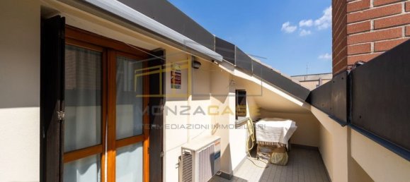 Apartamento de 3 dormitorios en Monza, Italy No. 364641 30