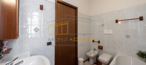 Apartamento de 3 dormitorios en Monza, Italy No. 364641 16