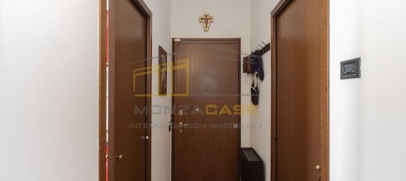 Apartamento de 3 dormitorios en Monza, Italy No. 364641 20