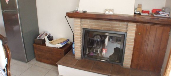 4-salle Appartement à Carsoli, Italy No. 77453 5