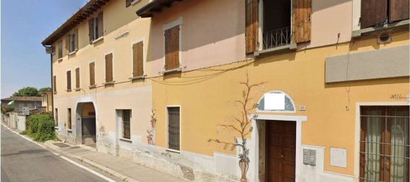 Estudio en Dello, Italy No. 338442 5