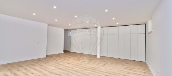 4 bedrooms Villa in Cascais, Portugal No. 177523 33