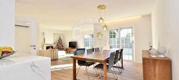 4 bedrooms Villa in Cascais, Portugal No. 177523 4