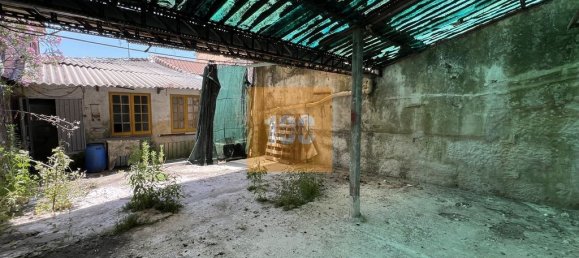 9 bedrooms Building in Porto, Portugal No. 83003 7