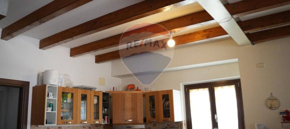 6 bedrooms House in Vinchiaturo, Italy No. 333411 6