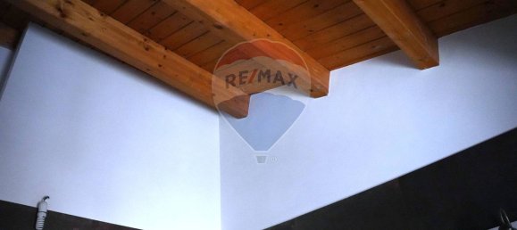 6 bedrooms House in Vinchiaturo, Italy No. 333411 15