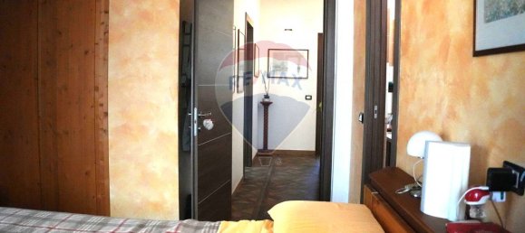 6 bedrooms House in Vinchiaturo, Italy No. 333411 12