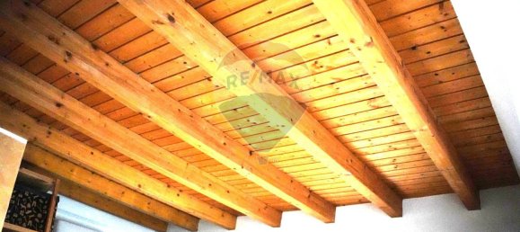 6 bedrooms House in Vinchiaturo, Italy No. 333411 10