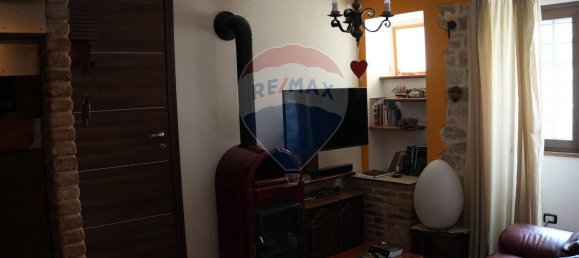 6 bedrooms House in Vinchiaturo, Italy No. 333411 33