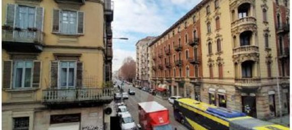 5 bedrooms Apartment in Turin, Italy No. 315884 2