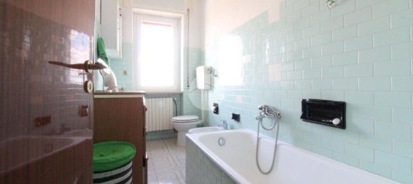 4 rooms Apartment in Campobasso, Italy No. 41174 10