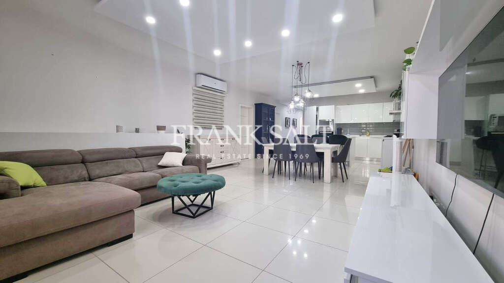 Мезонет с 3 спальнями в Свийи, Мальта № 7397