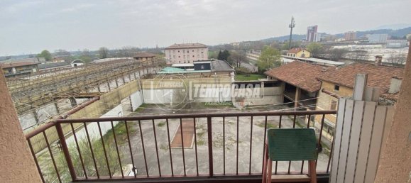 2 bedrooms Apartment in Brescia, Italy No. 157336 12