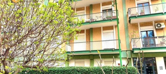 4-salle Appartement à Palermo, Italy No. 42144 2