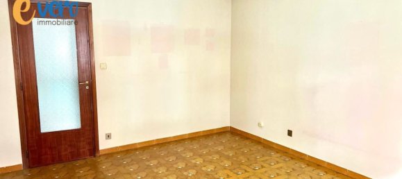 4-salle Appartement à Palermo, Italy No. 42144 34