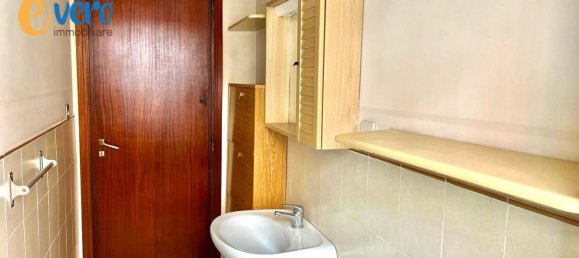 4-salle Appartement à Palermo, Italy No. 42144 22