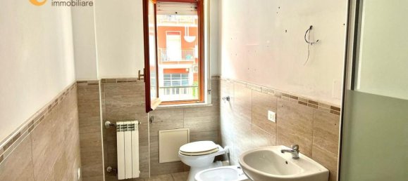 4-salle Appartement à Palermo, Italy No. 42144 16