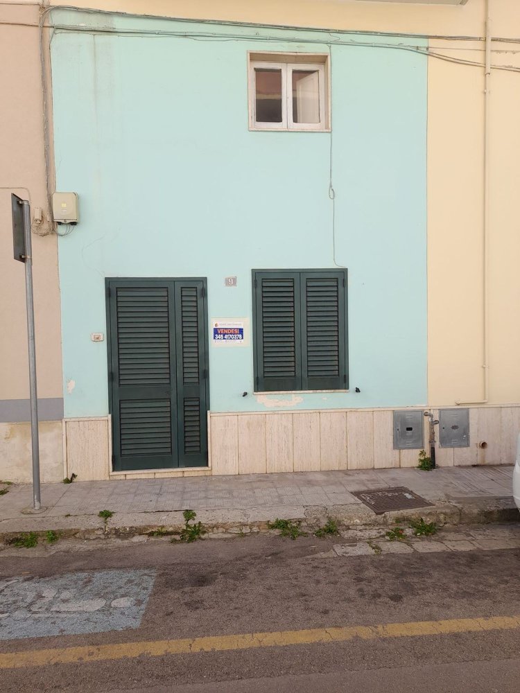 Квартира с 5 комнатами в Nardò, Италия № 134007