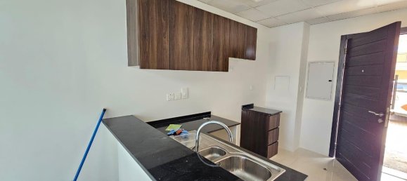 3 bedrooms Townhouse in Dubai, UAE No. 42959 9