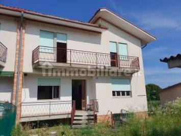 3 bedrooms Apartment in Montebelluna, Italy No. 212816