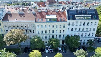 Квартира с 3 комнатами в Майдлинг, Австрия № 226128