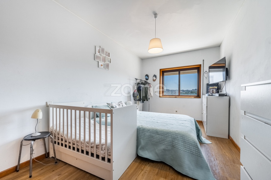 Квартира с 3 спальнями в Матозиньюш, Португалия № 213352