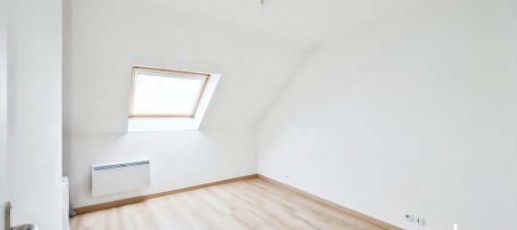 2 bedrooms Apartment in Poissy, France No. 318520 8