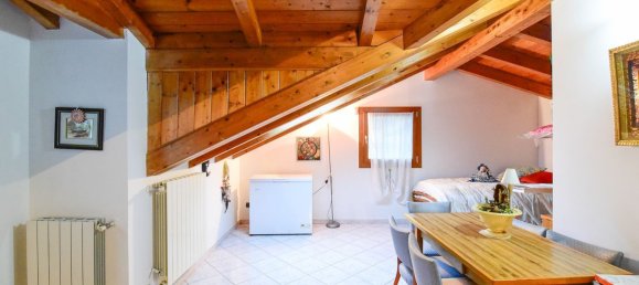 Apartamento T3 em Inverigo, Italy N.º 361935 35