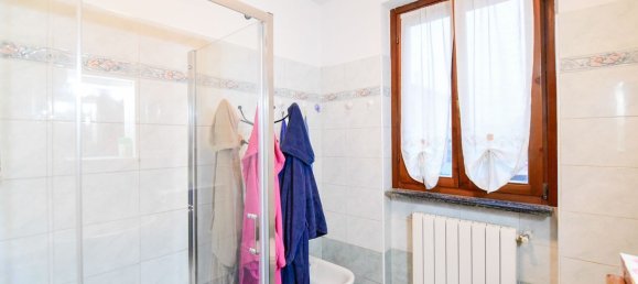 Apartamento T3 em Inverigo, Italy N.º 361935 29