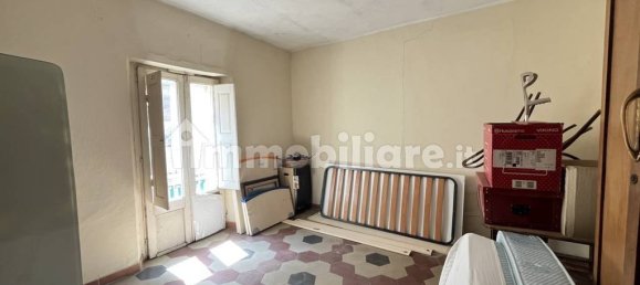 5-salle Bâtiment à Fondi, Italy No. 281960 9