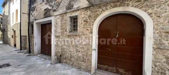 5-salle Bâtiment à Fondi, Italy No. 281960 3