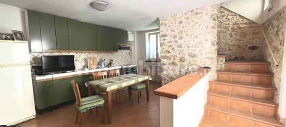 5-salle Bâtiment à Fondi, Italy No. 281960 5